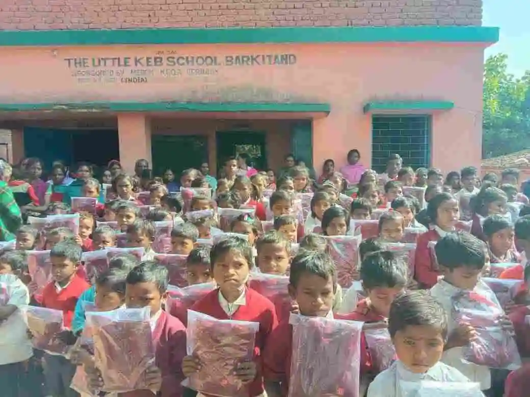 Little Keb School campus and student activities